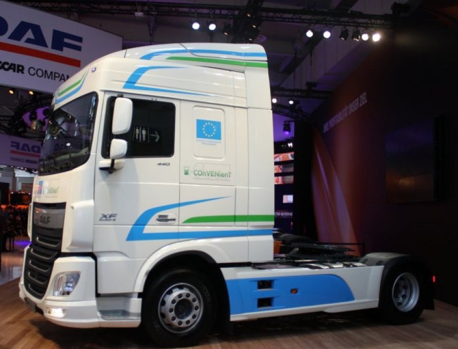 Компания DAF представила систему управления автопарком Connect